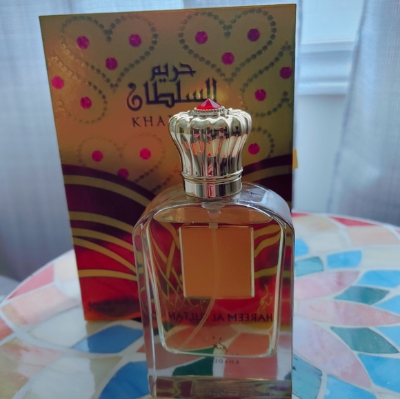 Hareem Al Sultan by Khadlaj - Picture 2 of 8